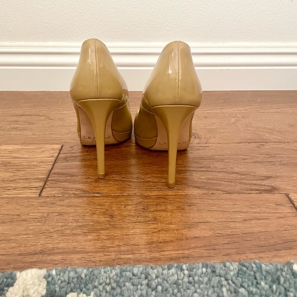 L.K. BENNETT ‘Sledge’ Pump, COLOR Taupe, woman 6.5US/37EU - Picture 4 of 8